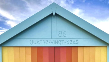 Sunshine Hove Beach Hut